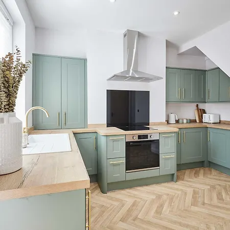 Host & - Mayfield * Harrogate